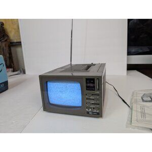 CURTIS 5” Black & White TV & AM/FM RADIO | Model RT032S | Portable TV Green
